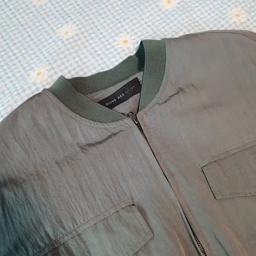 [BUNJANG] Olive Des Olive Rayon Pocket Short Jacket / 올리브데올리브 레이온 포켓 숏 자켓  Free