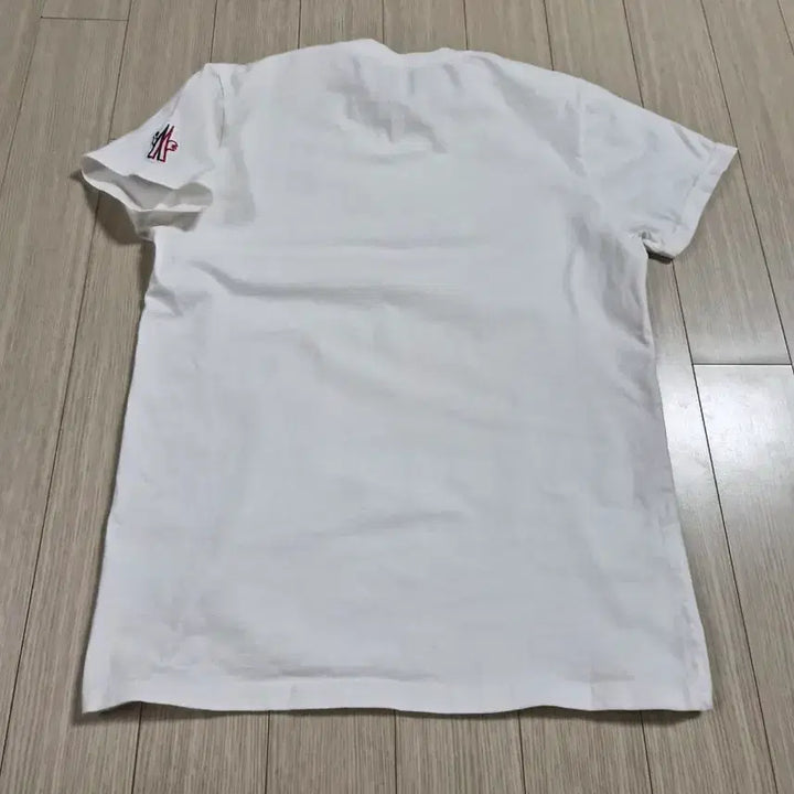 [BUNJANG] Moncler Logo White T-Shirt / 몽클레어 로고 화이트 반팔 티셔츠