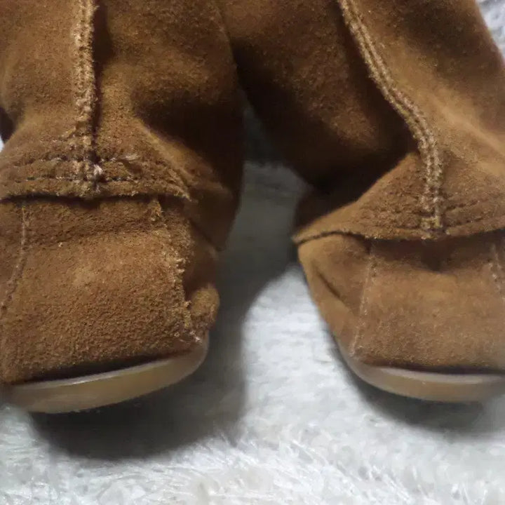 [BUNJANG] Minnetonka Lace-Up Fringe Suede Boots / 후루룩구제 240 미네통카 레이스업 프린지 스웨이드 롱부츠 중고 신발