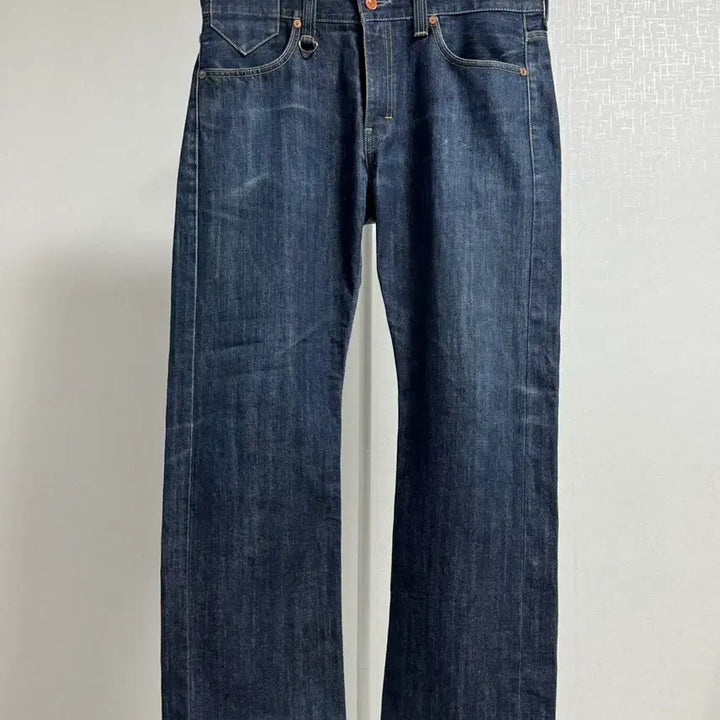 [SOLD OUT] Levi&