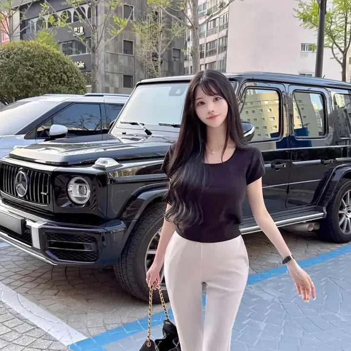 [BUNJANG] 메이윤(MAYOON) 군살삭제핏 반팔니트 블랙 새상품 / 메이윤 군살삭제핏 반팔니트 블랙 새상품