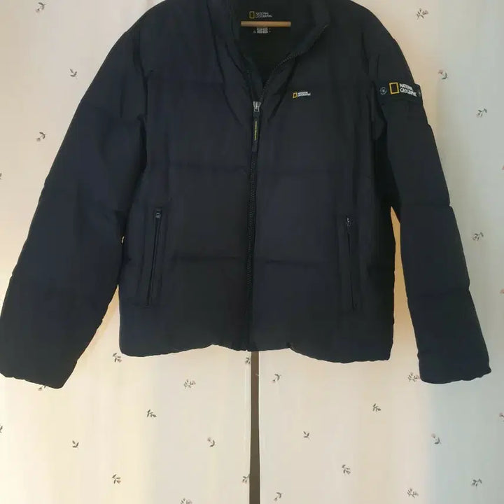 [SOLD OUT] 내셔널지오그래픽 N244UDW910 레이만 숏기장 다운 점퍼판매합니다