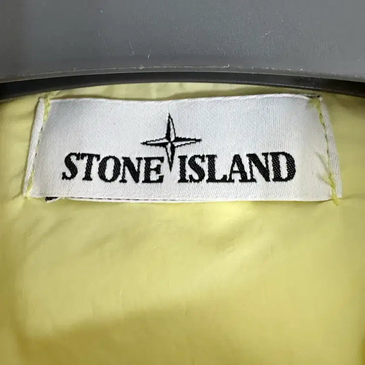 [BUNJANG] Stone Island Skin Touch Nylon TC Hooded Jacket / M) 스톤아일랜드 스킨 터치 나일론 TC 후드 자켓