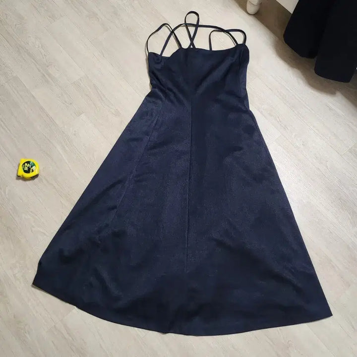 [SOLD OUT] 도톰한 뷔스티에 롱원피스