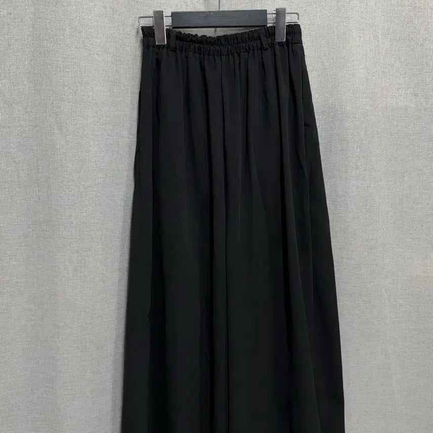 [BUNJANG] GU 9-Button Wide Banding Pants / [M] GU 9부 밴딩 와이드 팬츠 바지