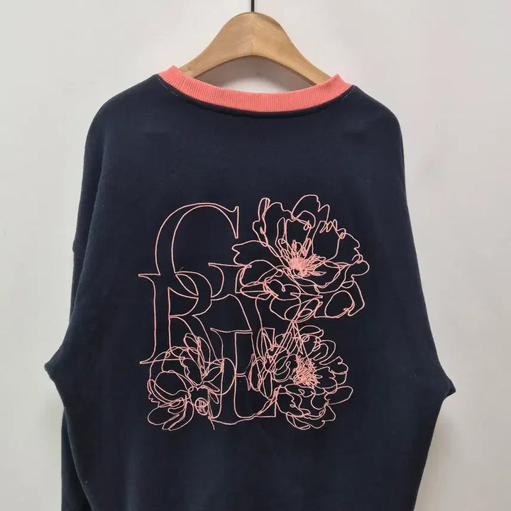 [BUNJANG] Groove Rhyme Flower Patch Sweatshirt / (208) 그루브라임 플라워 맨투맨