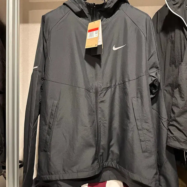 [BUNJANG] Nike Repel Miler Running Jacket - Black, Size L / 나이키 리펠 마일러 러닝 자켓 100 L