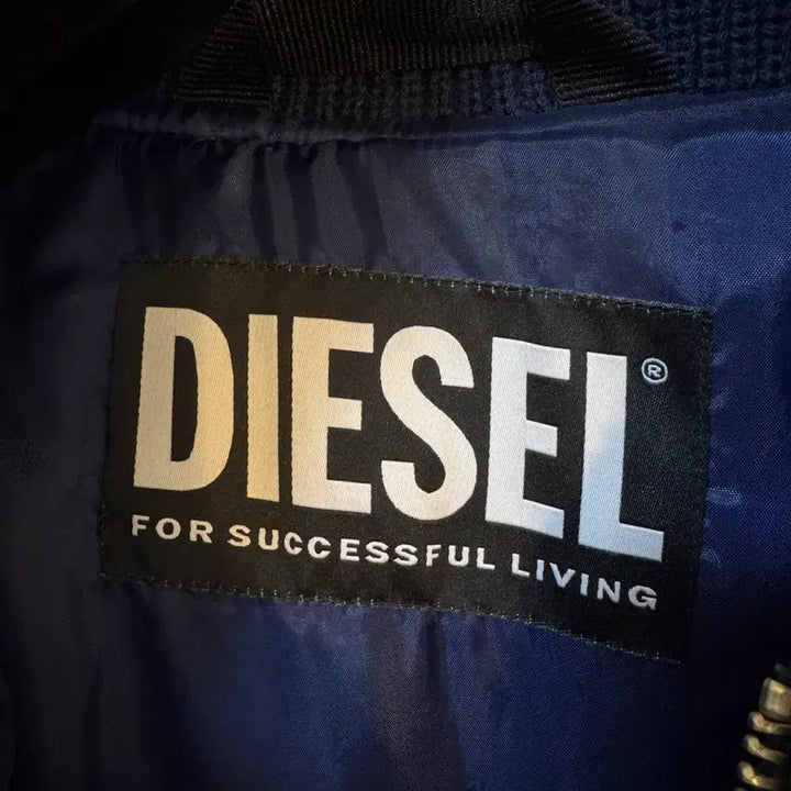 [BUNJANG] Diesel Flight Bomber Padded Jacket Navy / [L]Diesel 디젤 플라이트 봄버 패딩 자켓 네이비