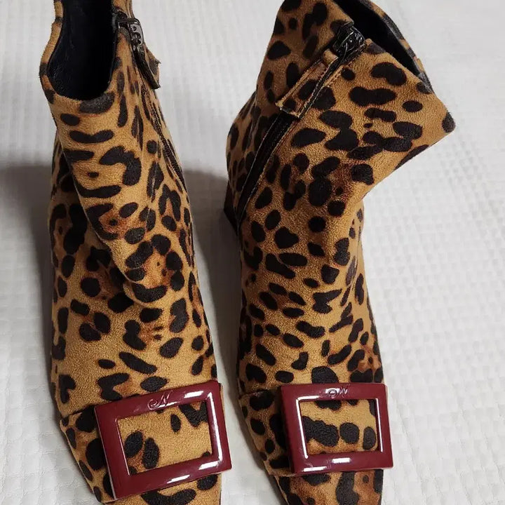 [BUNJANG] Namuhana Leopard Print Buckle Detail Ankle Boots Size 245 / 나무하나 레오파드 패턴 버클 장식 앵클 부츠 245