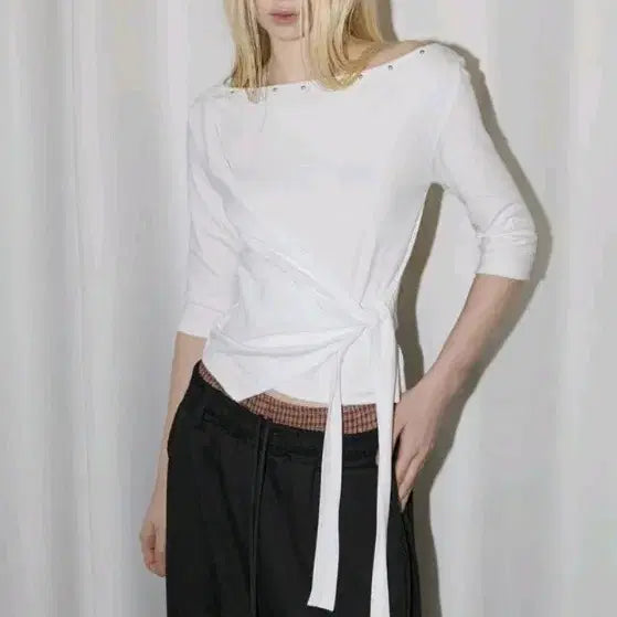 [BUNJANG] Rensse Stud Tie Top White / 새상품-렌세 Stud Tie Top White