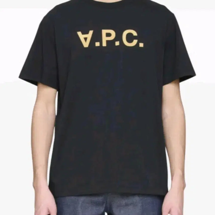 [BUNJANG] A.P.C. V.P.C. Logo Short Sleeve T-Shirt / A.P.C. V.P.C. 로고 반팔 티셔츠. 남녀공용