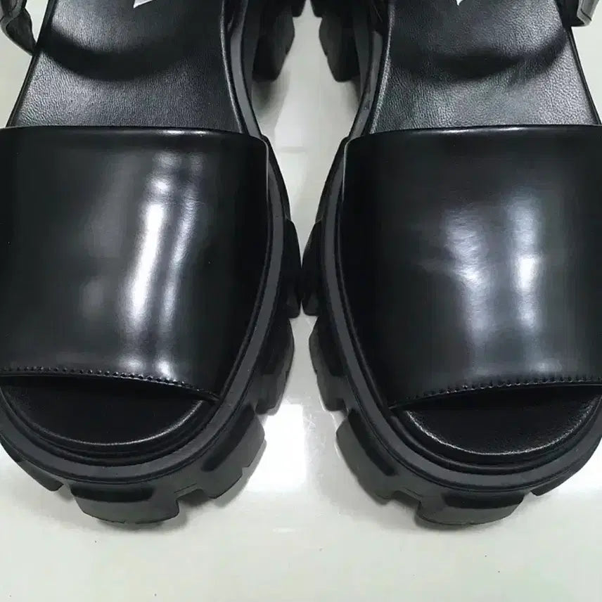 [BUNJANG] Prada Monolith Leather Sandals - Black - Size 37 / 프라다 레더 모놀리스 샌들 37