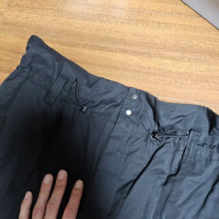 [BUNJANG] HARE Black Nylon Wide Pants / hare 검정색 나일론 와이드 팬츠