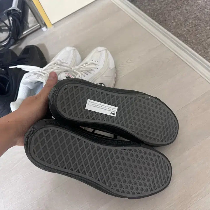[BUNJANG] Vans Neighborhood 270 Sneakers / 반스 네이버후드 270