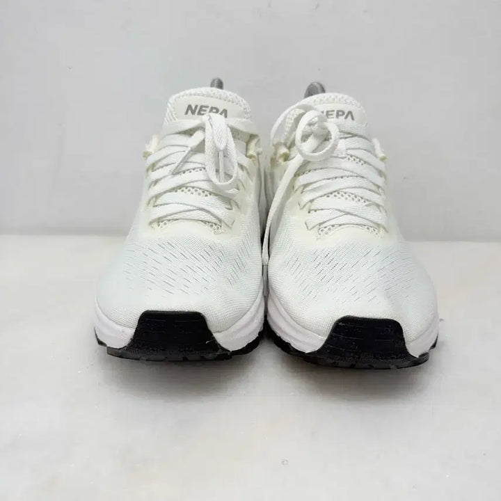 [BUNJANG] Nepa White Hiking Shoes / (240)네파 운동화 하이킹화 화이트