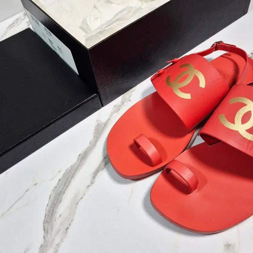 [BUNJANG] Chanel Goatskin Thong Sandals Slippers / (정품) 샤넬 고트스킨 토링 샌들 조리 슬리퍼 37.5