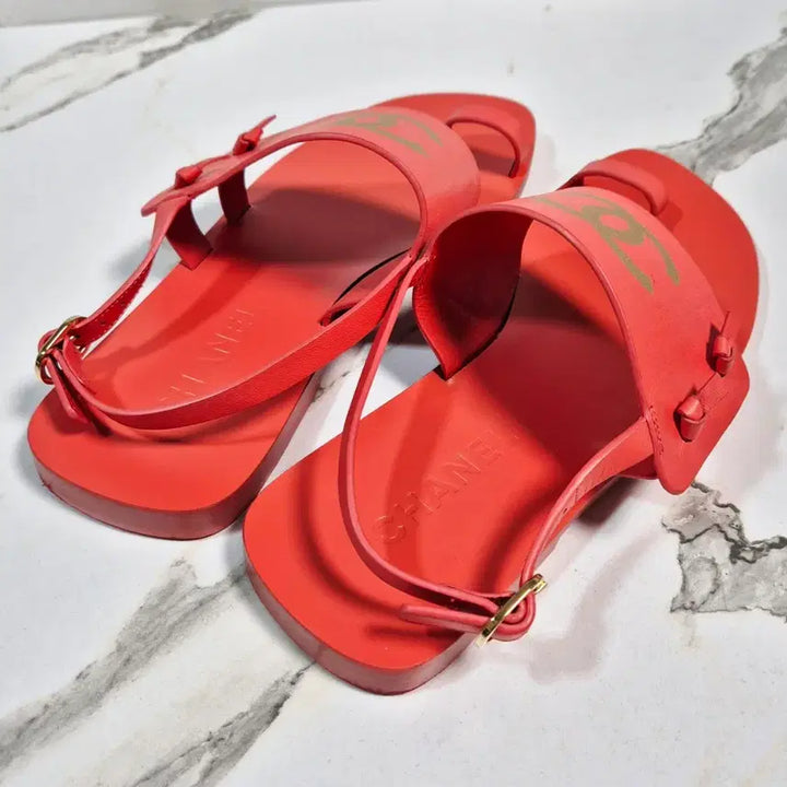 [BUNJANG] Chanel Goatskin Thong Sandals Slippers / (정품) 샤넬 고트스킨 토링 샌들 조리 슬리퍼 37.5
