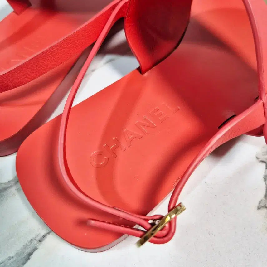 [BUNJANG] Chanel Goatskin Thong Sandals Slippers / (정품) 샤넬 고트스킨 토링 샌들 조리 슬리퍼 37.5