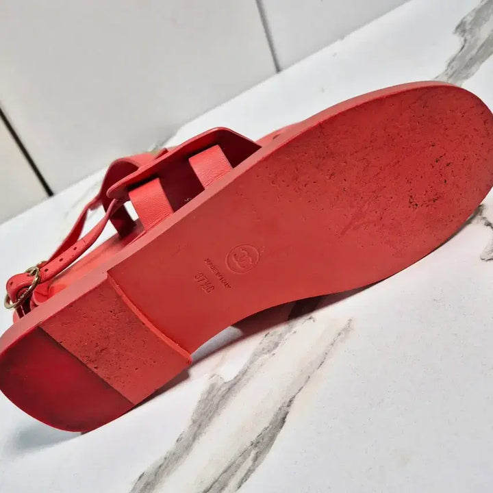 [BUNJANG] Chanel Goatskin Thong Sandals Slippers / (정품) 샤넬 고트스킨 토링 샌들 조리 슬리퍼 37.5