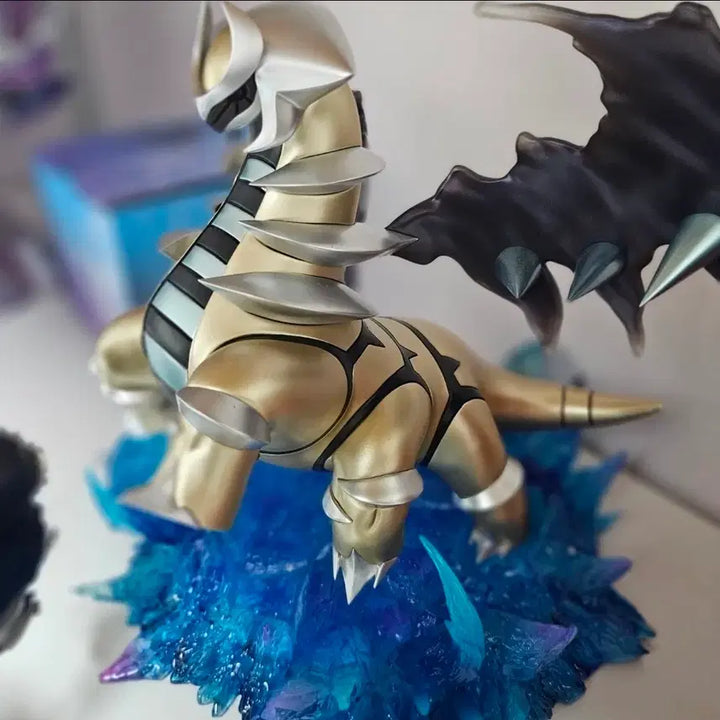 [BUNJANG] Pokemon Giratina Alter Form Shiny (Metal Version) Resin Figure / [택포38] 포켓몬스터 zxz 기라티나 어나더폼 이로치(메탈버전) 레진