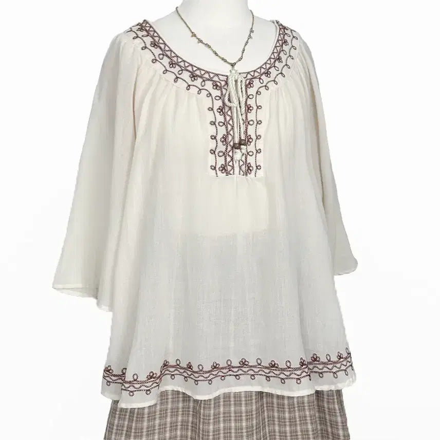 [BUNJANG] Japanese Vintage Embroidered Ribbon A-Line Blouse / 일본빈티지 자수리본끈 A라인얇은셔츠블라우스티 모리걸하구미룩갸루y2k 히피