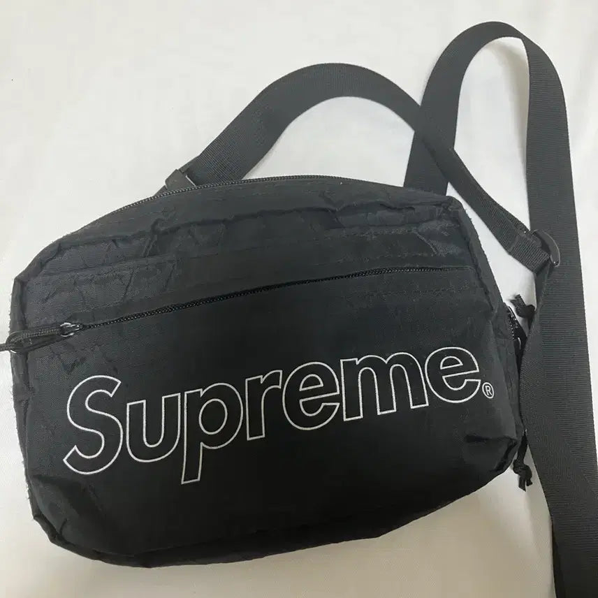 [BUNJANG] Supreme Crossbody Bag / 슈프림 크로스백