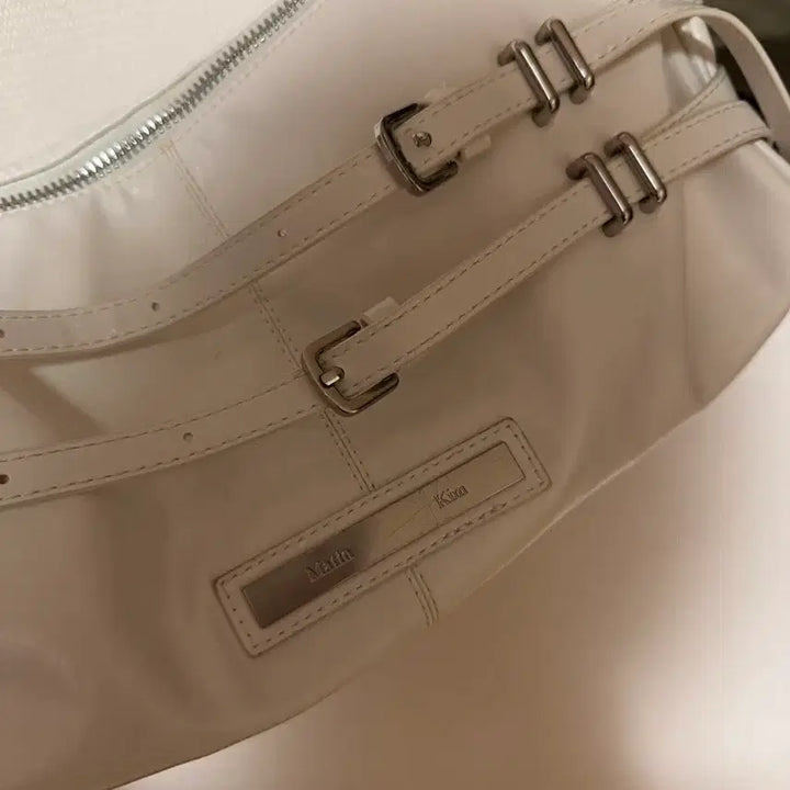 [BUNJANG] Matin Kim White Shoulder Bag / 마뗑킴 화이트 숄더백