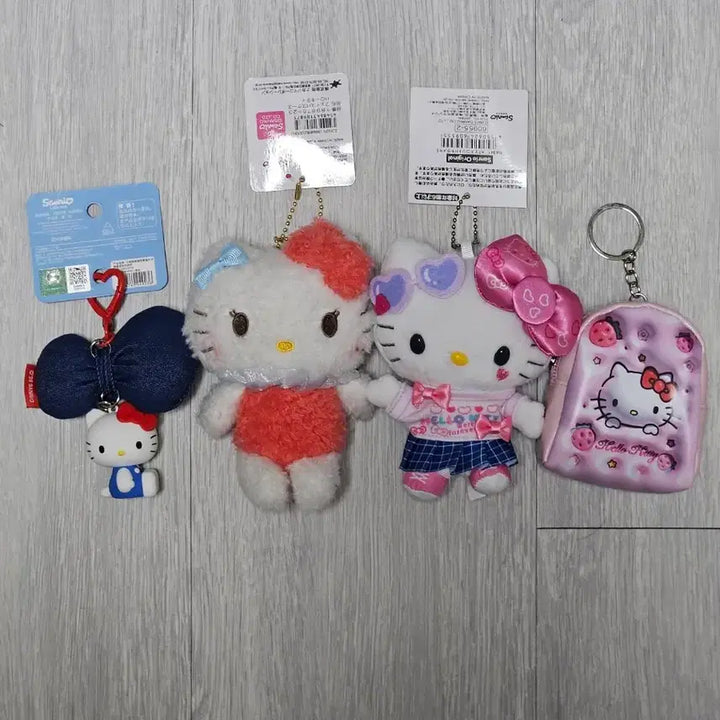 [SOLD OUT] 산리오 헬로키티 인형, 키링 세트