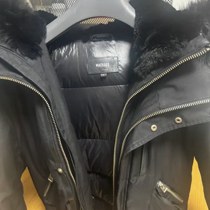[BUNJANG] Mackage Dixon Gold Trim Padded Jacket / 맥케이지 딕슨 금장 패딩