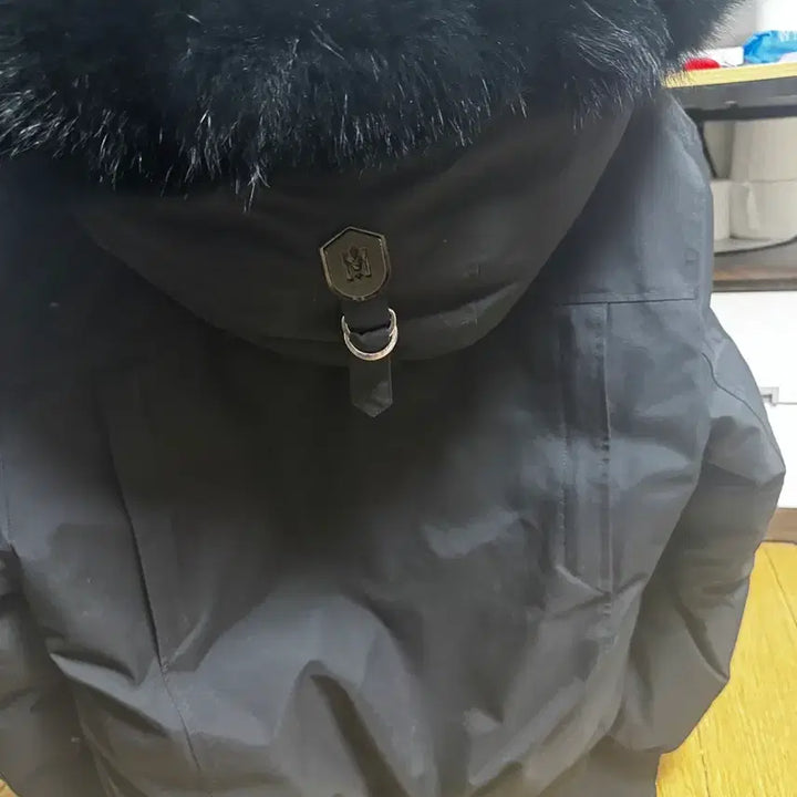 [BUNJANG] Mackage Dixon Gold Trim Padded Jacket / 맥케이지 딕슨 금장 패딩