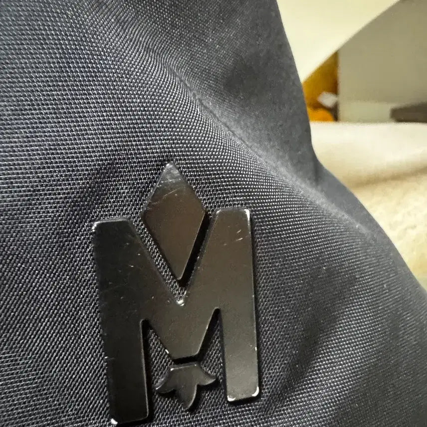 [BUNJANG] Mackage Dixon Gold Trim Padded Jacket / 맥케이지 딕슨 금장 패딩
