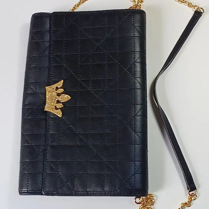 [BUNJANG] J.ESTINA Black Quilted Gold Chain Bag / 제이에스티나 블랙 퀼팅 금장 체인백