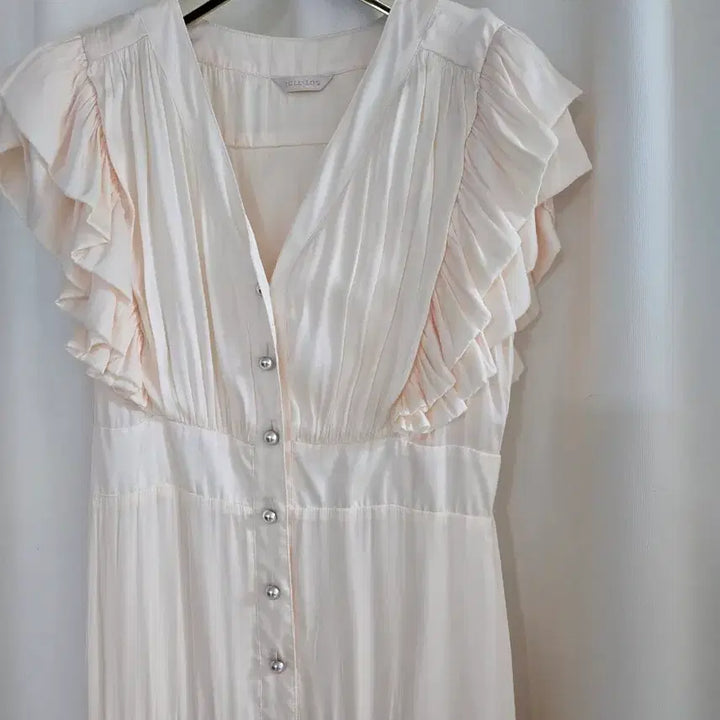 [BUNJANG] Zulrog Ivory Frill Long Dress / 줄로그 아이보리 프릴 롱 원피스