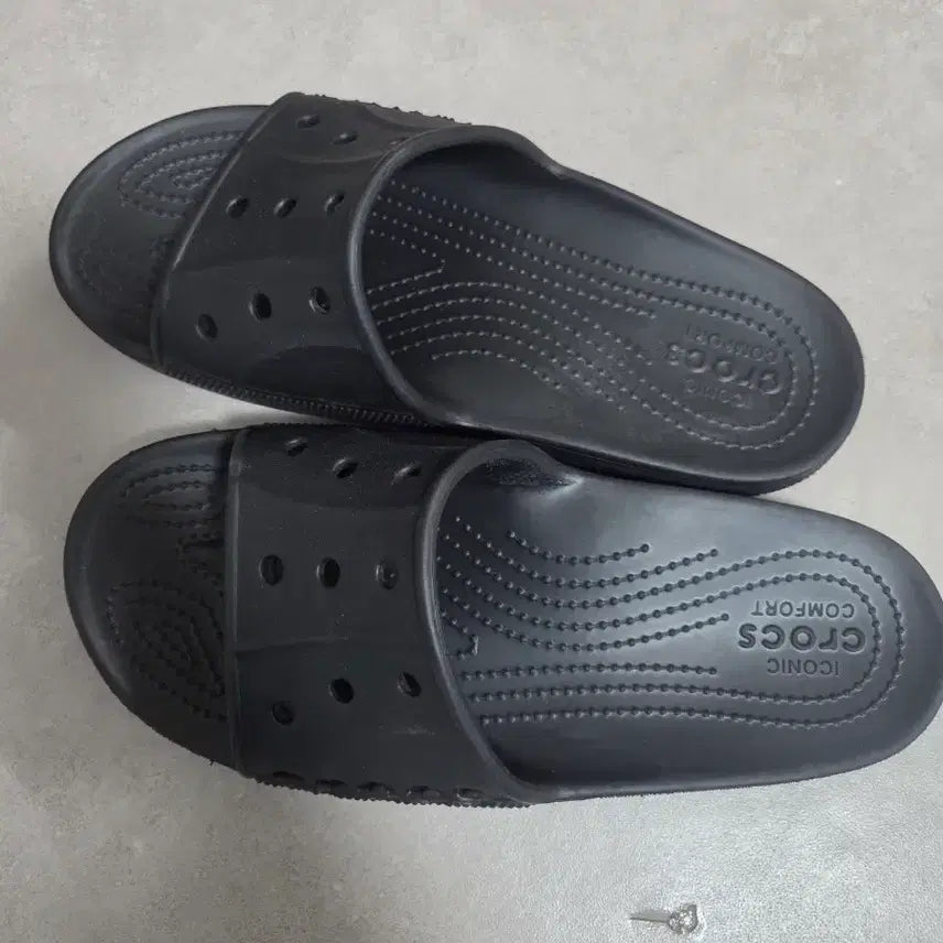 [BUNJANG] Crocs Slippers Black (Size 7-9) / 크록스 슬리퍼 블랙7-9