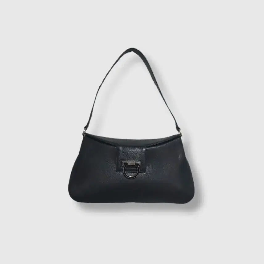[BUNJANG] Ferragamo Gancini Saffiano Leather Shoulder Bag / [정품] 페라가모 사피아노 간치니 레더 숄더백