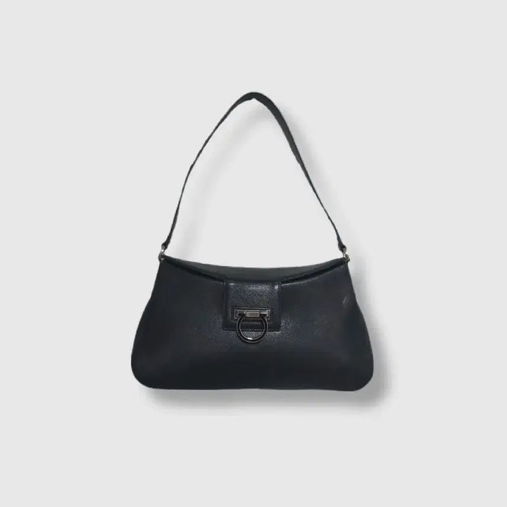 [BUNJANG] Ferragamo Gancini Saffiano Leather Shoulder Bag / [정품] 페라가모 사피아노 간치니 레더 숄더백