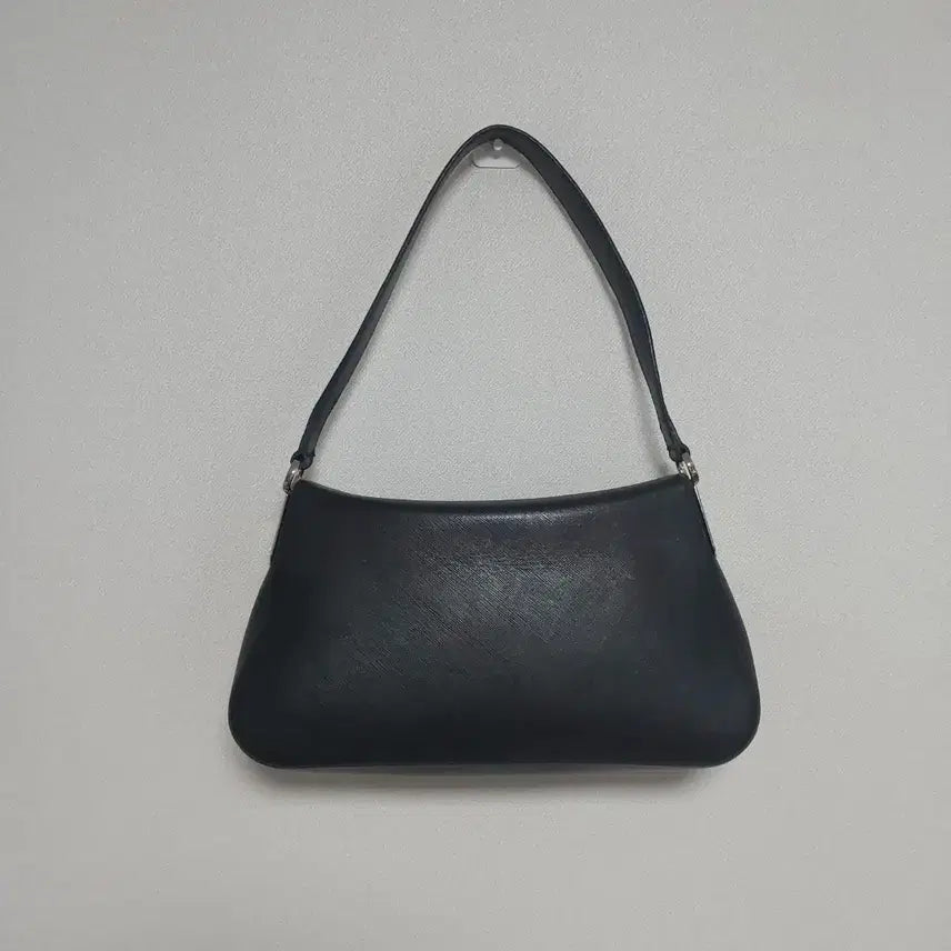 [BUNJANG] Ferragamo Gancini Saffiano Leather Shoulder Bag / [정품] 페라가모 사피아노 간치니 레더 숄더백