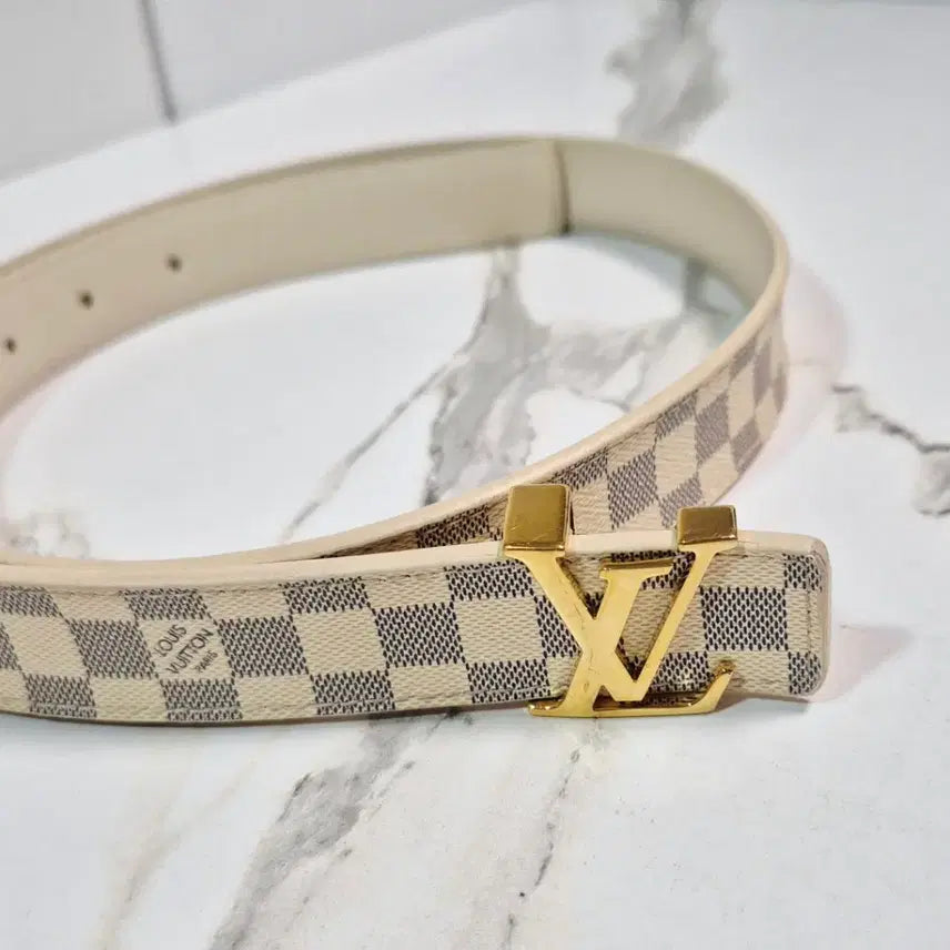 [BUNJANG] Louis Vuitton Damier Azur Gold Buckle Belt / (정품)루이비통 다미에 아주르 LV로고 금장 골드 벨트 허리띠 M9268