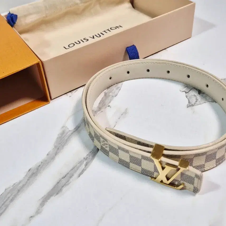 [BUNJANG] Louis Vuitton Damier Azur Gold Buckle Belt / (정품)루이비통 다미에 아주르 LV로고 금장 골드 벨트 허리띠 M9268
