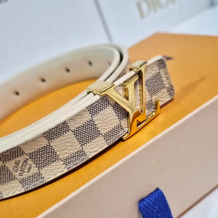 [BUNJANG] Louis Vuitton Damier Azur Gold Buckle Belt / (정품)루이비통 다미에 아주르 LV로고 금장 골드 벨트 허리띠 M9268
