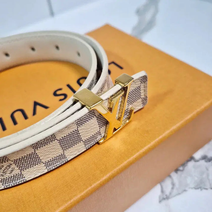 [BUNJANG] Louis Vuitton Damier Azur Gold Buckle Belt / (정품)루이비통 다미에 아주르 LV로고 금장 골드 벨트 허리띠 M9268