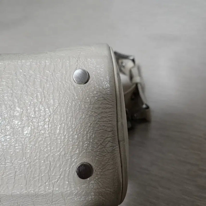 [BUNJANG] Minitmute Brett Bag Mu Ivory Crossbody Bag / 미닛뮤트 브렛백 뮤아이보리 단종템 판매합니다
