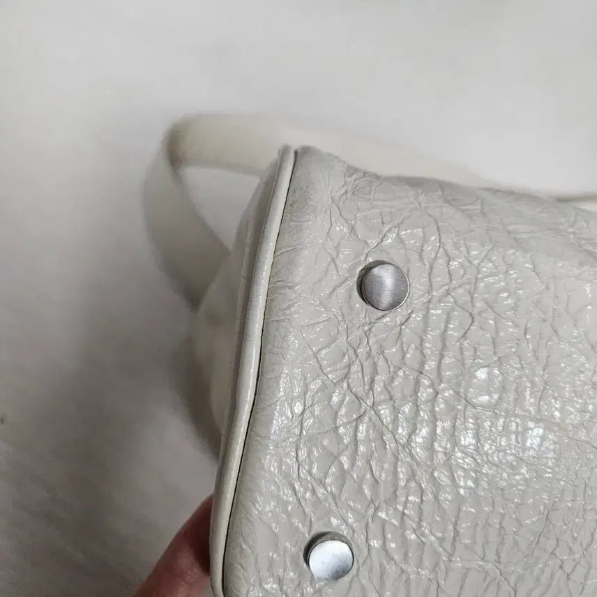 [BUNJANG] Minitmute Brett Bag Mu Ivory Crossbody Bag / 미닛뮤트 브렛백 뮤아이보리 단종템 판매합니다