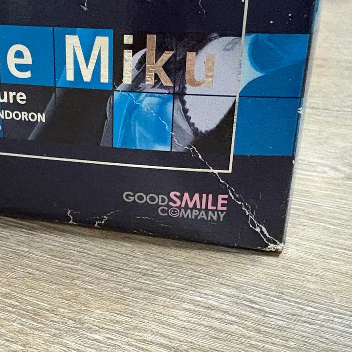 [BUNJANG] Good Smile Hatsune Miku 1/8 Scale Figure / 하츠네 미쿠 굿스마일 1/8 스케일 피규어 고전 보컬로이드 보카로