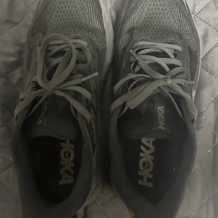 [BUNJANG] Hoka Black Sneakers 255mm / 호카 HOKA 블랙 운동화 255mm 팔아요
