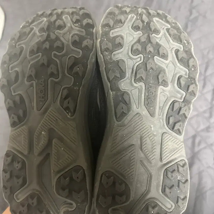 [BUNJANG] Hoka Black Sneakers 255mm / 호카 HOKA 블랙 운동화 255mm 팔아요
