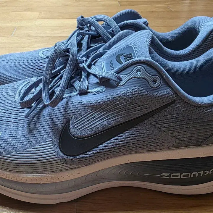 [BUNJANG] Nike Vomero 18 Running Shoes Size 280 / 나이키 보메로 18 러닝화 280 사이즈