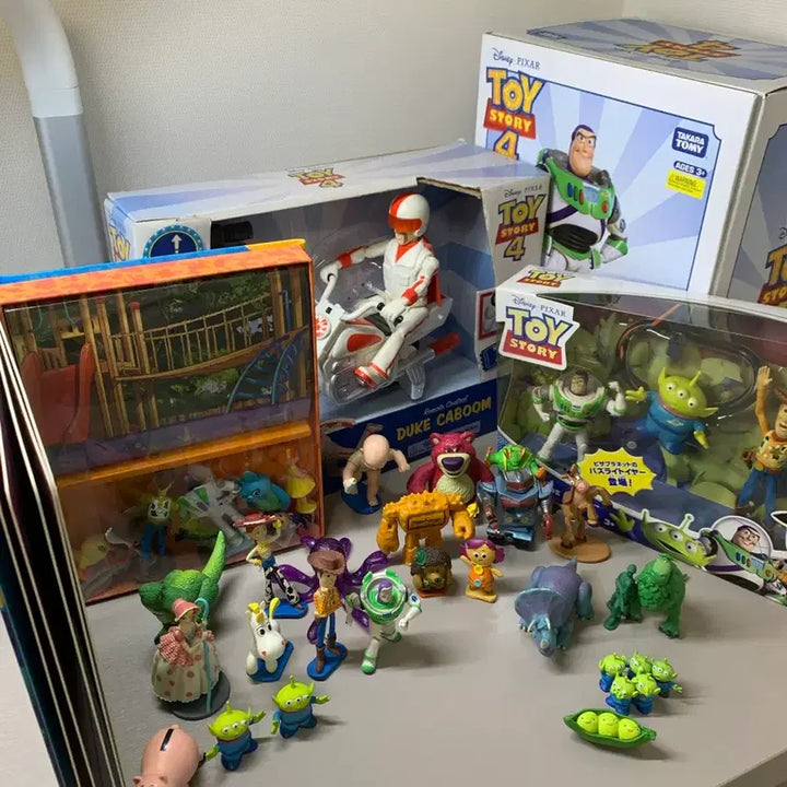 [BUNJANG] Toy Story Buzz Lightyear Large Figure - Sealed / 토이스토리 버즈 대형 피규어 미개봉