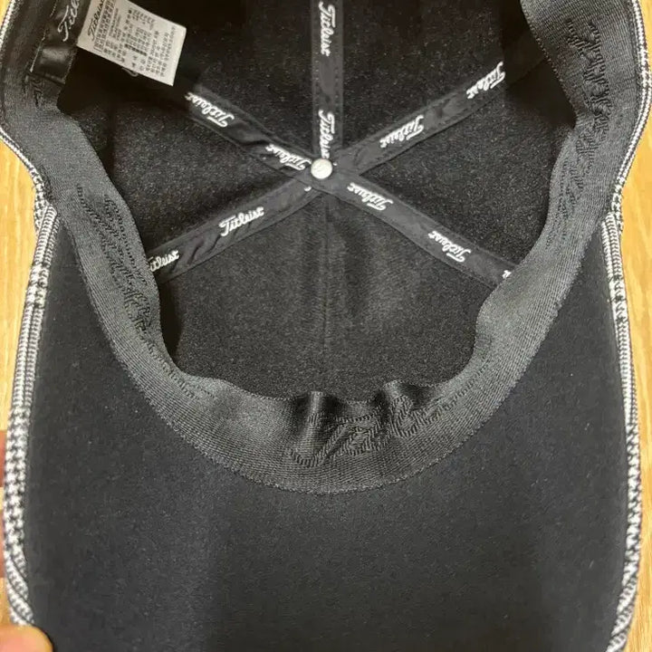 [SOLD OUT] 새 상품 급 ) 타이틀리스트 체크무늬 볼캡 모자