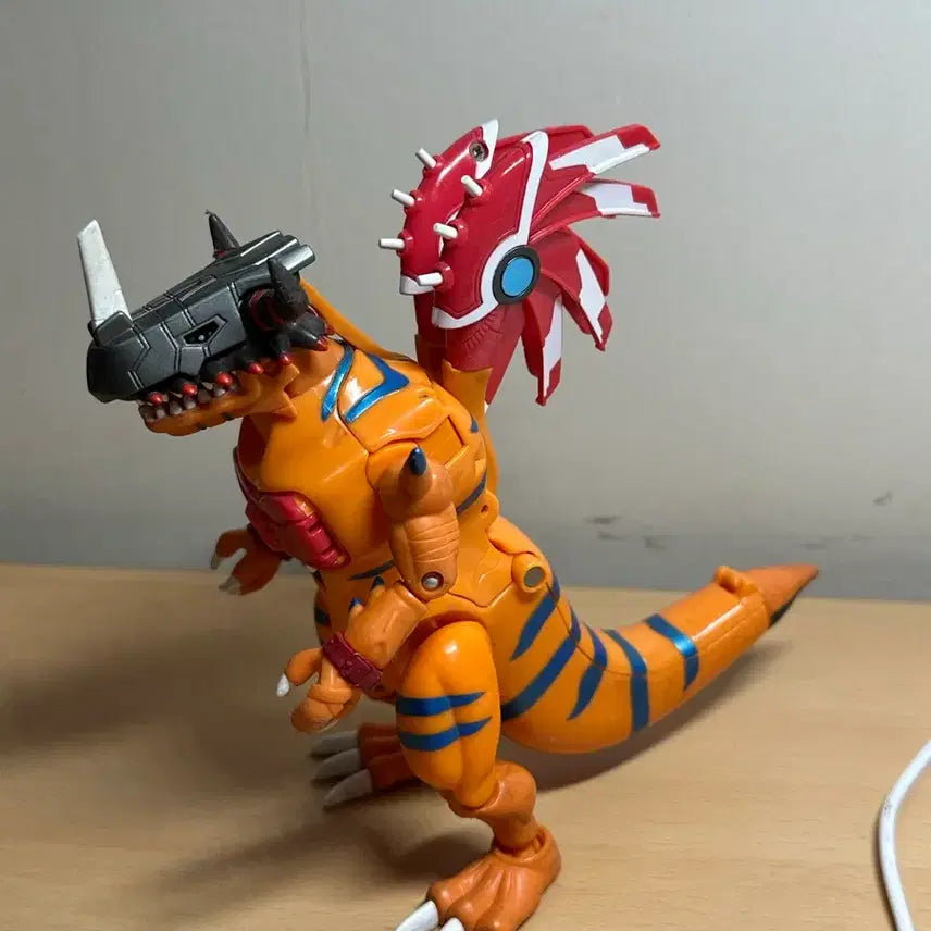 [BUNJANG] GeoGreymon to RiseGreymon Transformation Figure / 지오그레이몬-라이즈그레이몬 변신 피규어